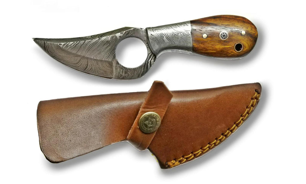 Damascus Steel Knife with Walnut Handle